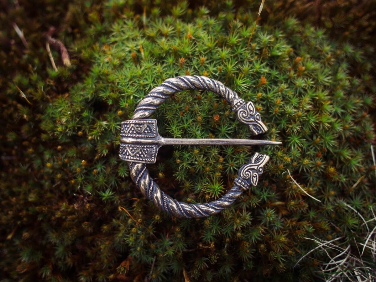 Wolf Heads Medieval Fibula Brooch - Image 4