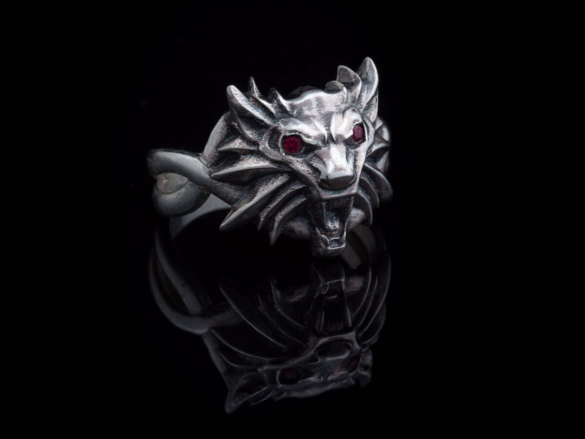 White Wolf Small Ring - Image 3