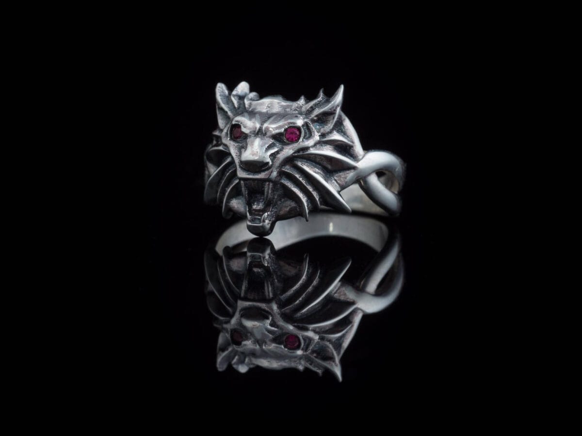 White Wolf Small Ring - Image 4