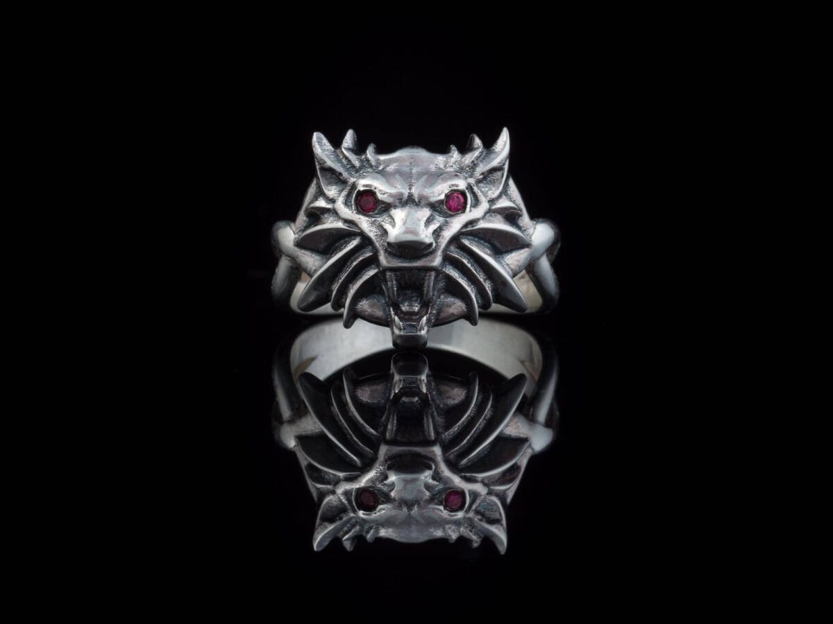 White Wolf Small Ring - Image 5