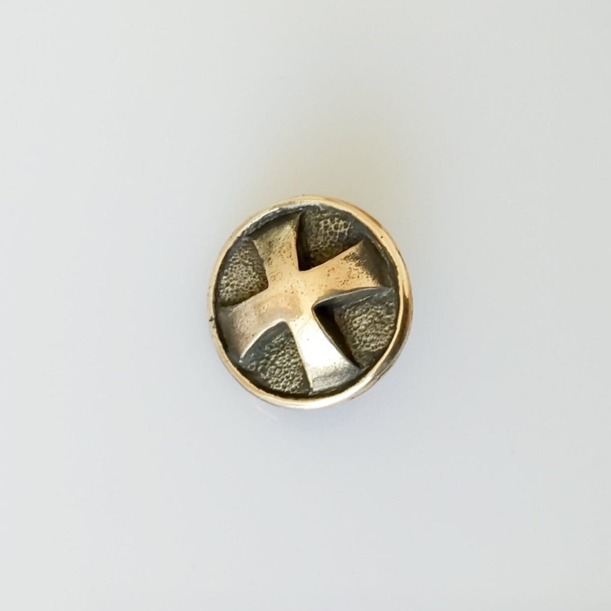 Large Medieval Style Button Type 3 - Image 1