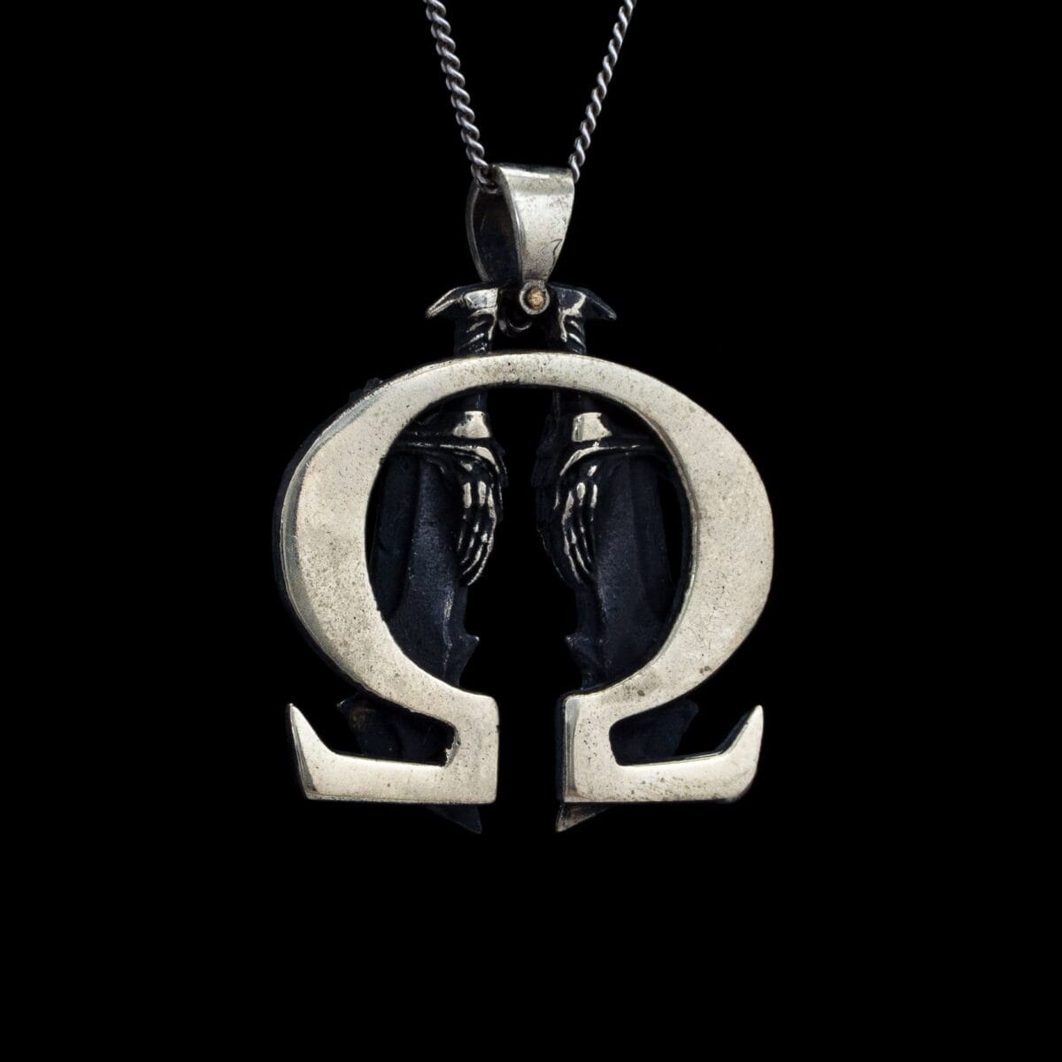 Blades of Chaos God of War Pendant - Image 4