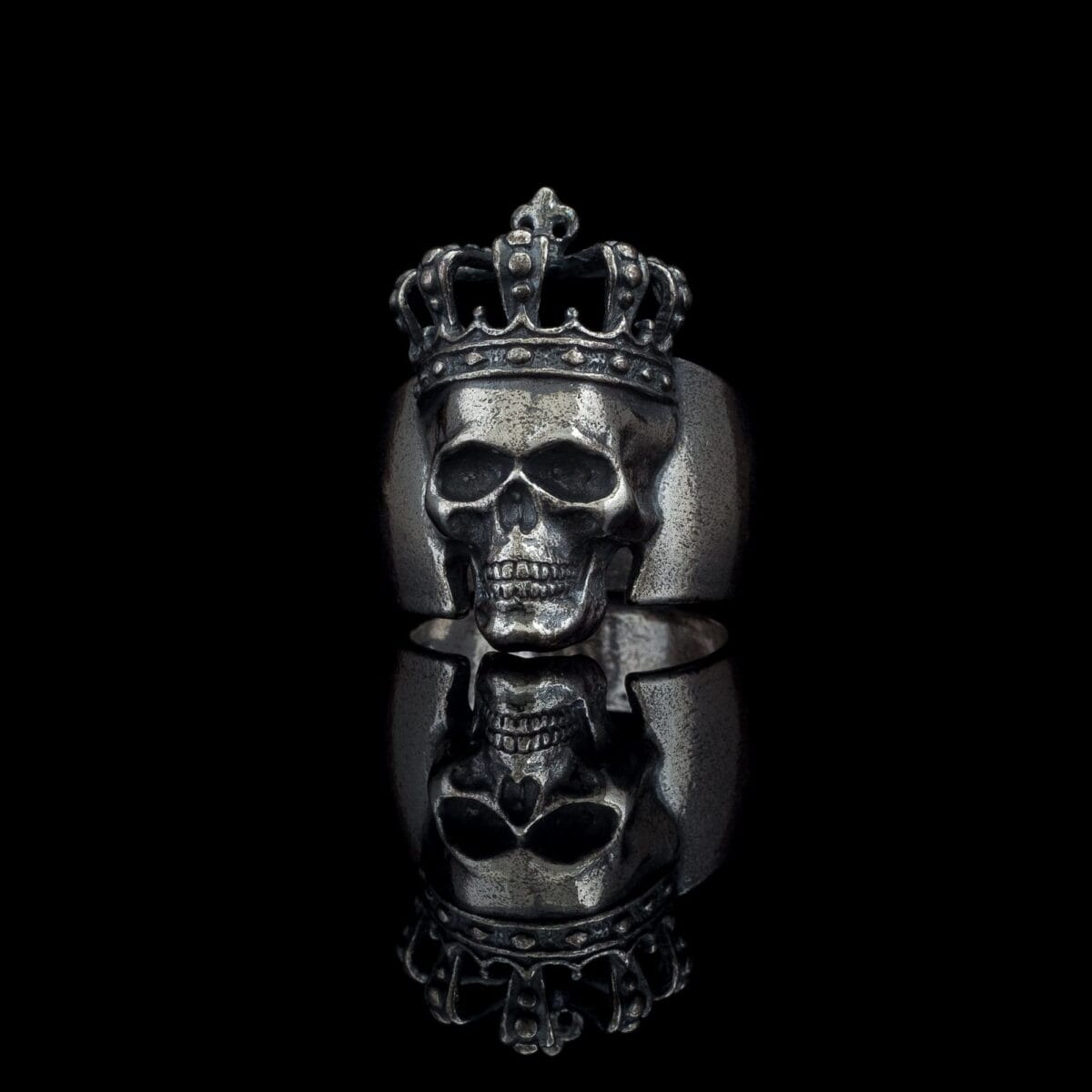 Skull in Crown Ring - Image 4