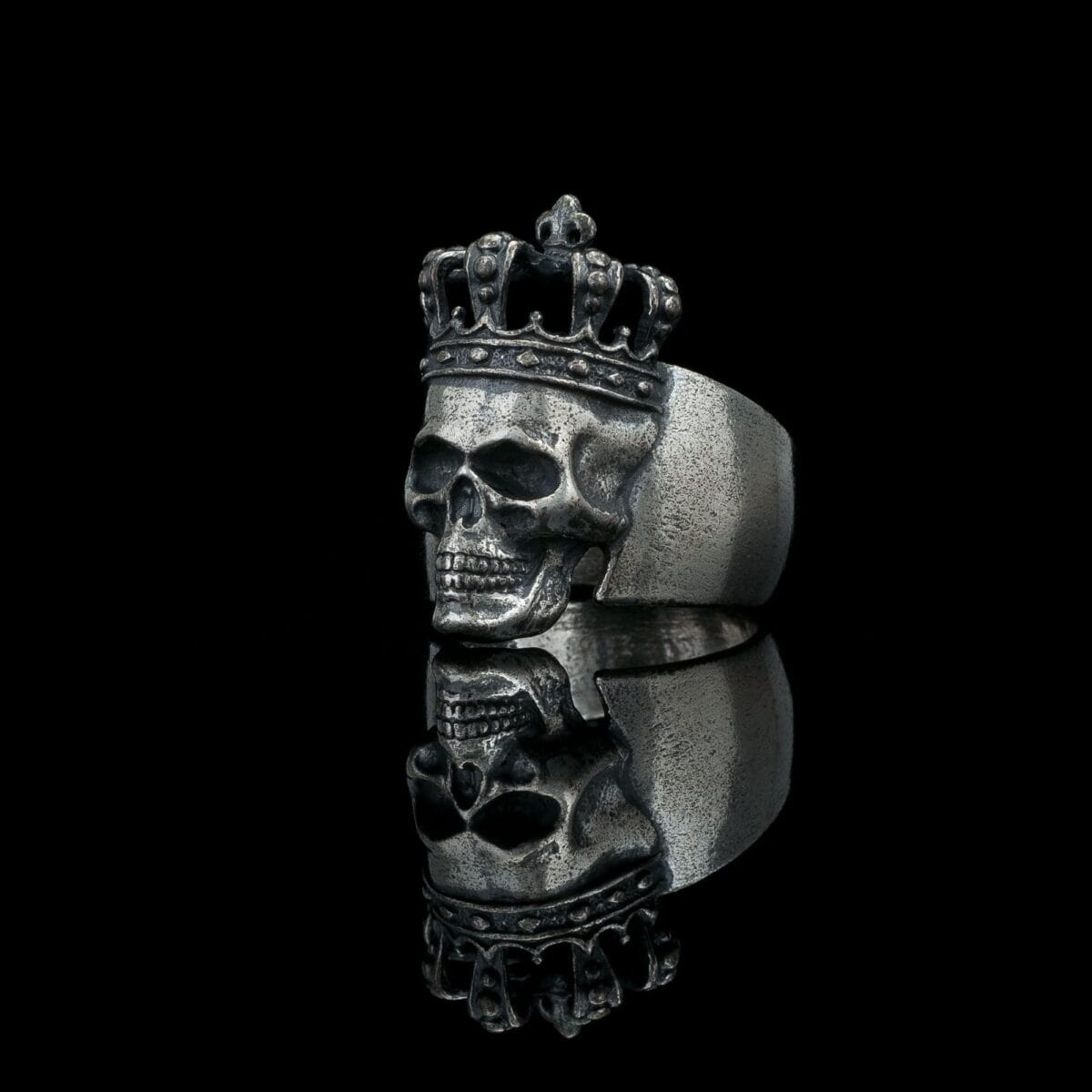 Skull in Crown Ring - Image 3