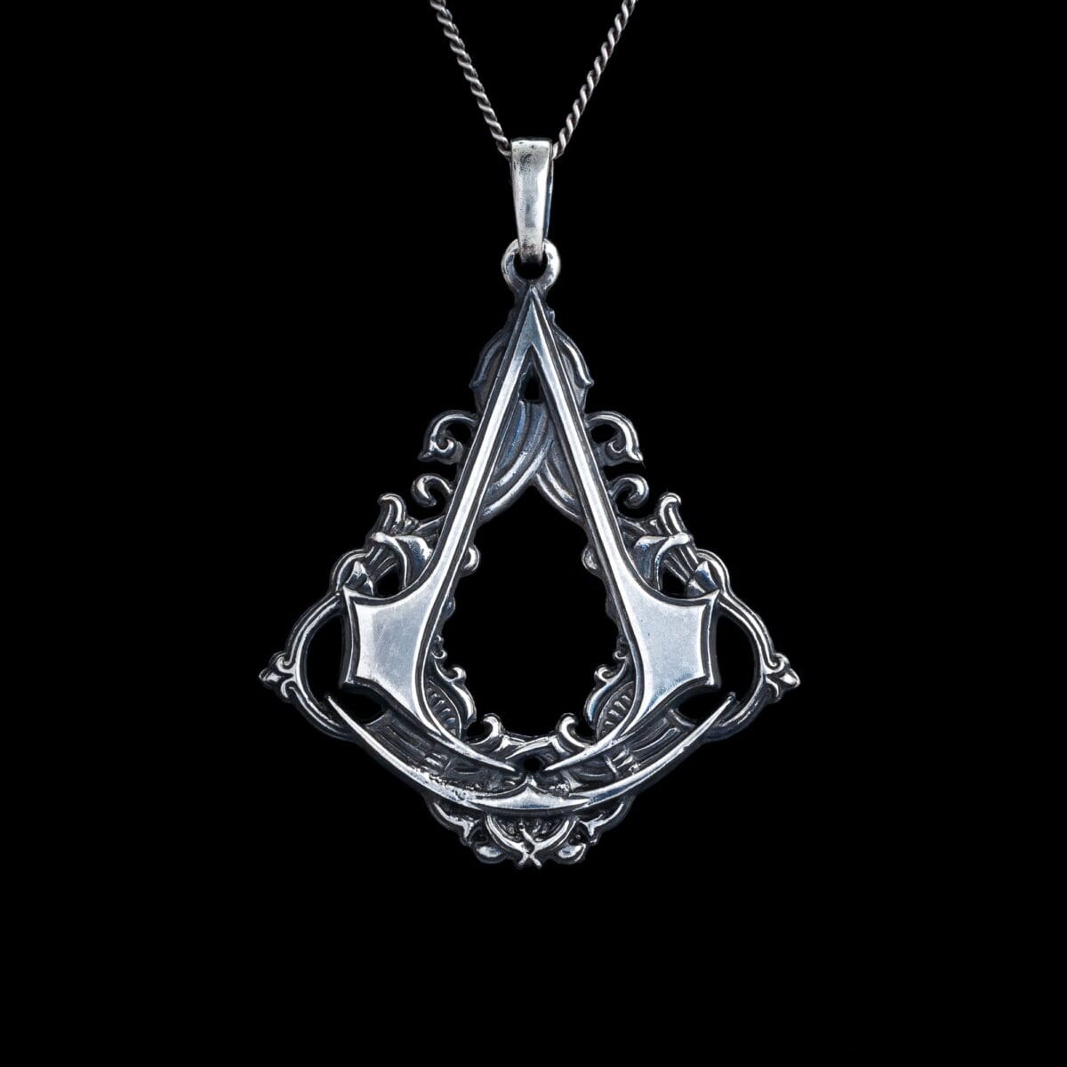 ACreed Connor Kenway Pendant - Image 1