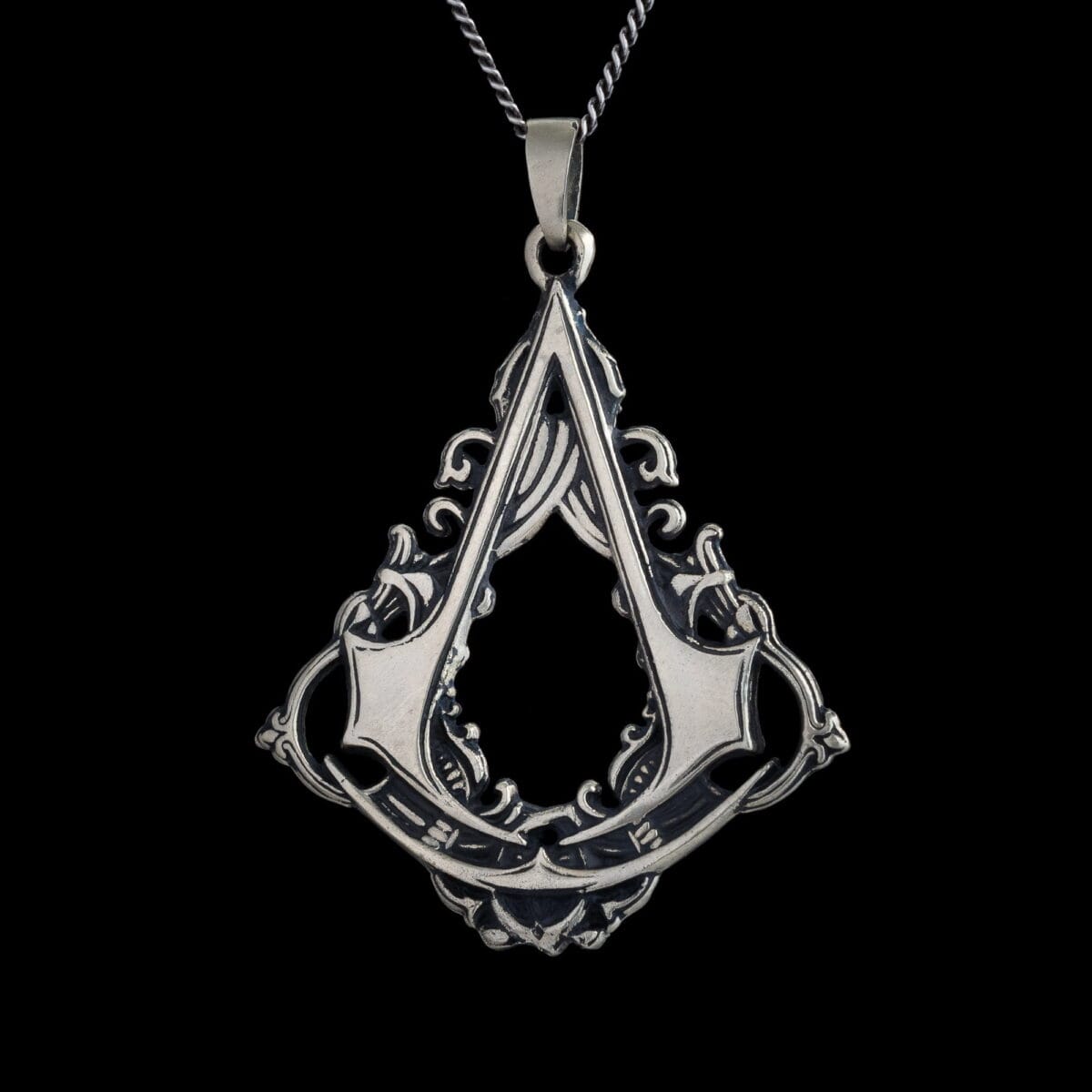 ACreed Connor Kenway Pendant - Image 3
