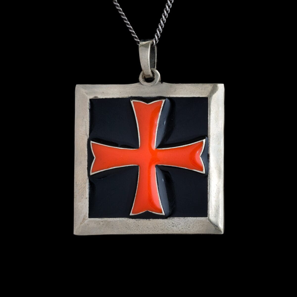 Templar Tamplier Cross on Shield Pendant - Image 5
