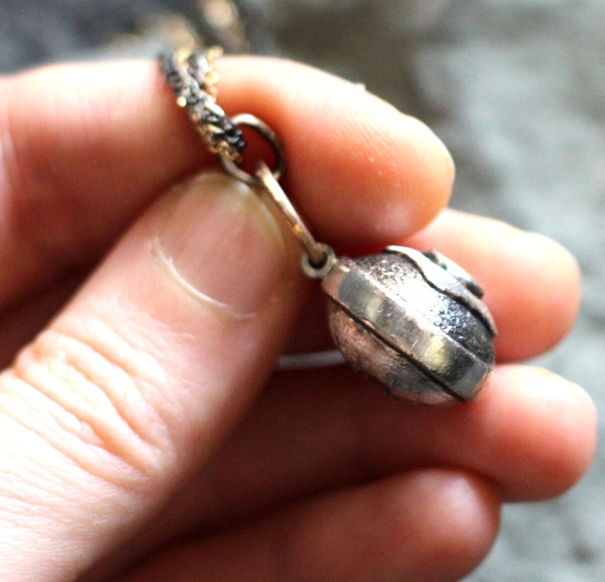 Spherical poker kinematics ball pendant - Image 5