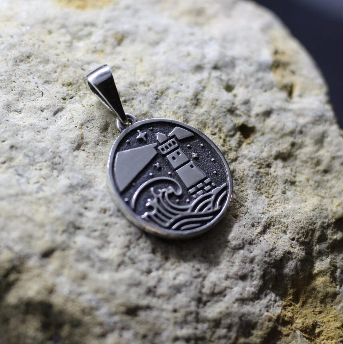 Lighthouse symbol Beacon pendant - Image 3
