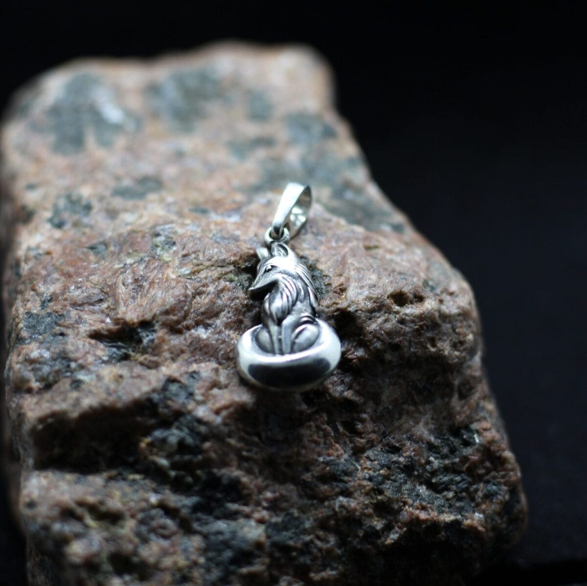 Small cute fox pendant - Image 5