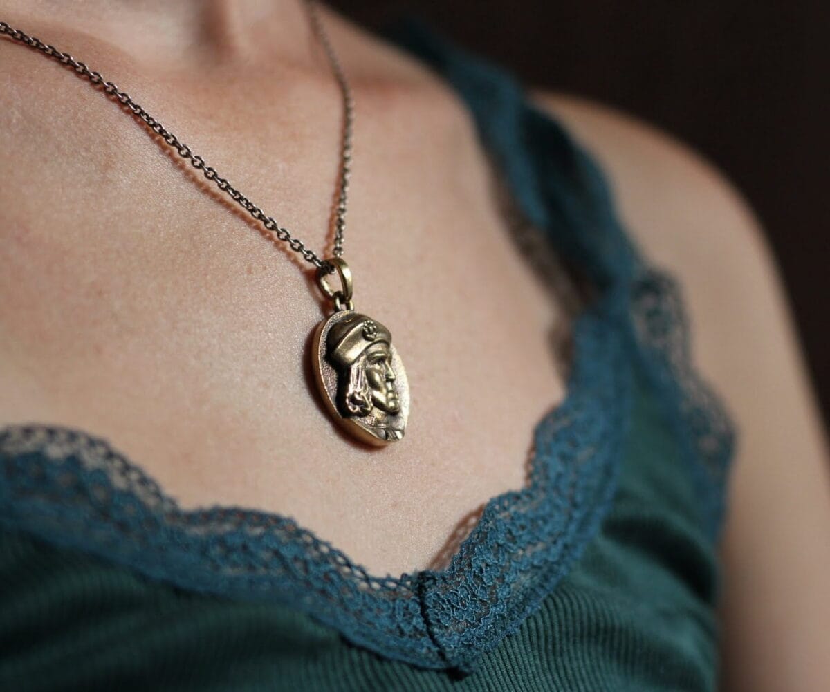 King Richard 3 pendant portrait Loyaulte me lie - Image 6