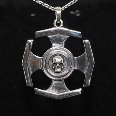 Big Warhammer cross Rosarius Rosette pendant