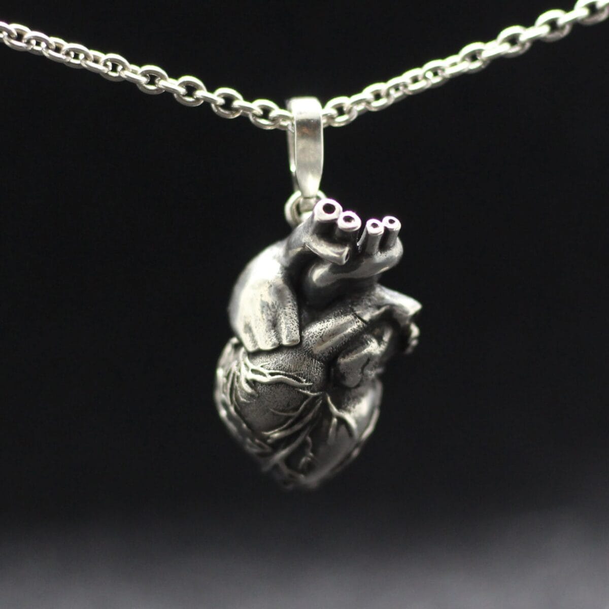 All-metall Anatomical Human heart pendant - Image 1