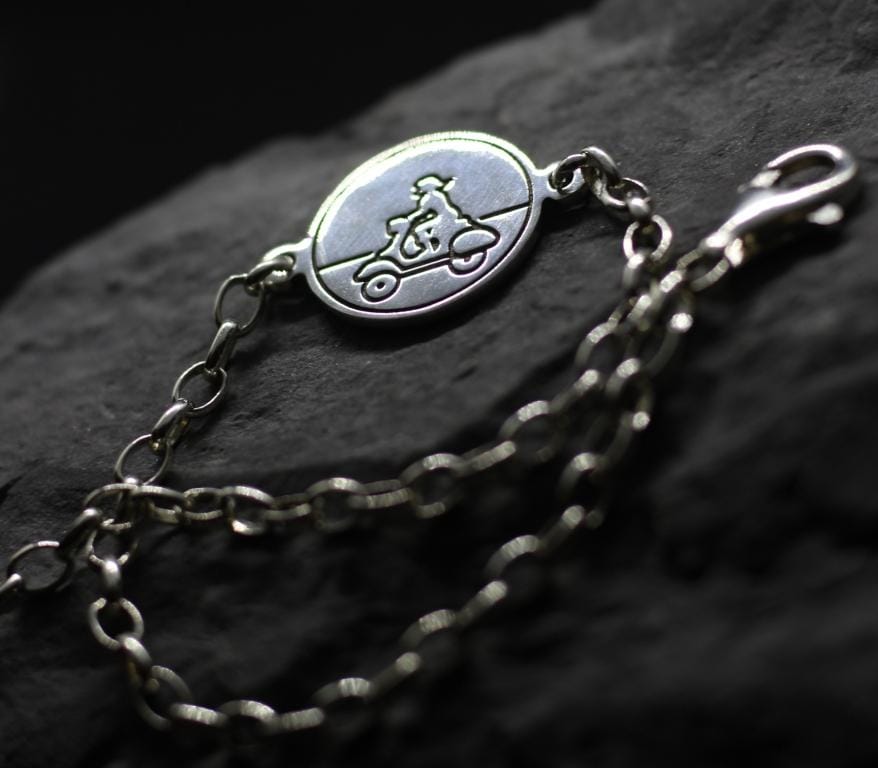 Vespa scooter silver jewelry bracelet (3) Vespa scooter silver chain bracelet - Image 1